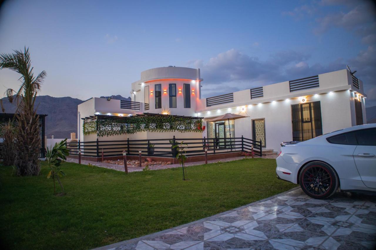 Highness Villa Нізва Екстер'єр фото