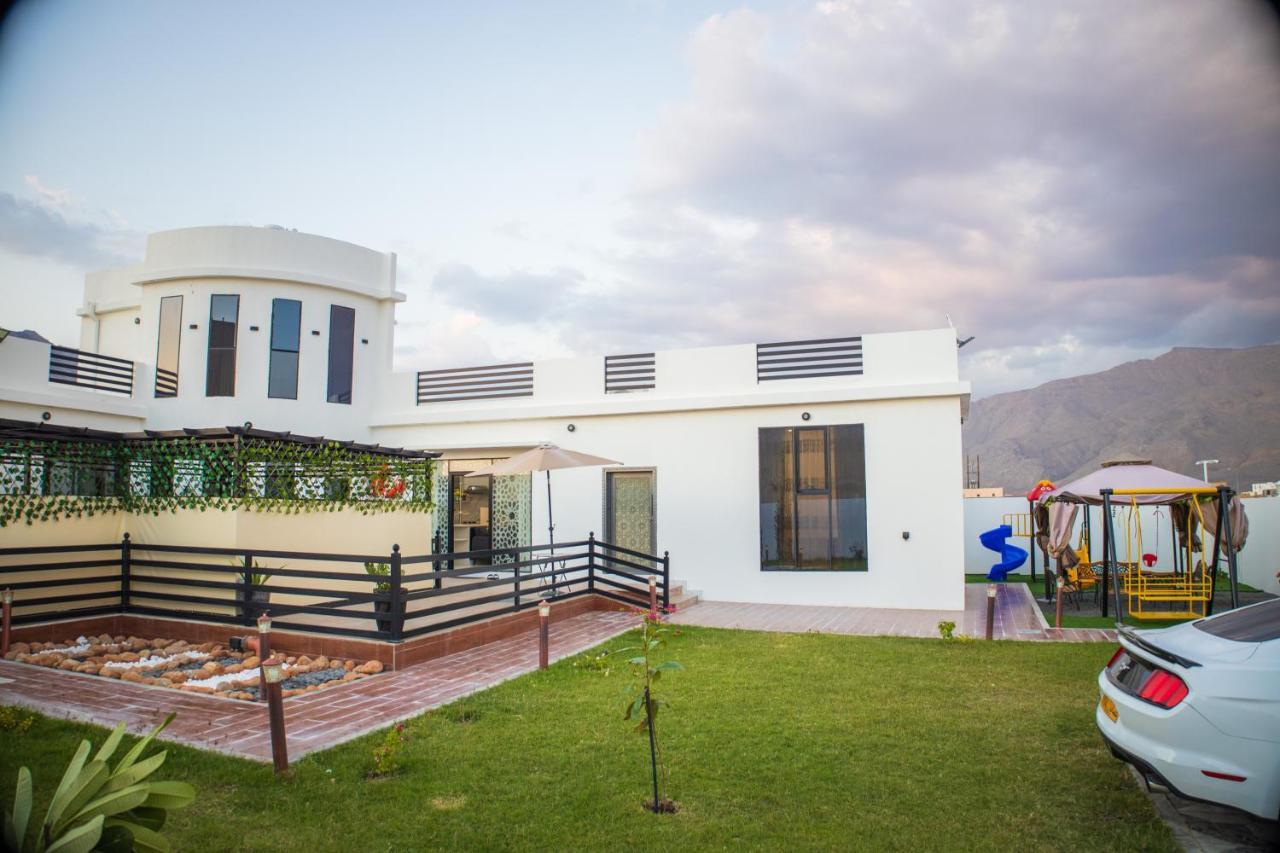 Highness Villa Нізва Екстер'єр фото